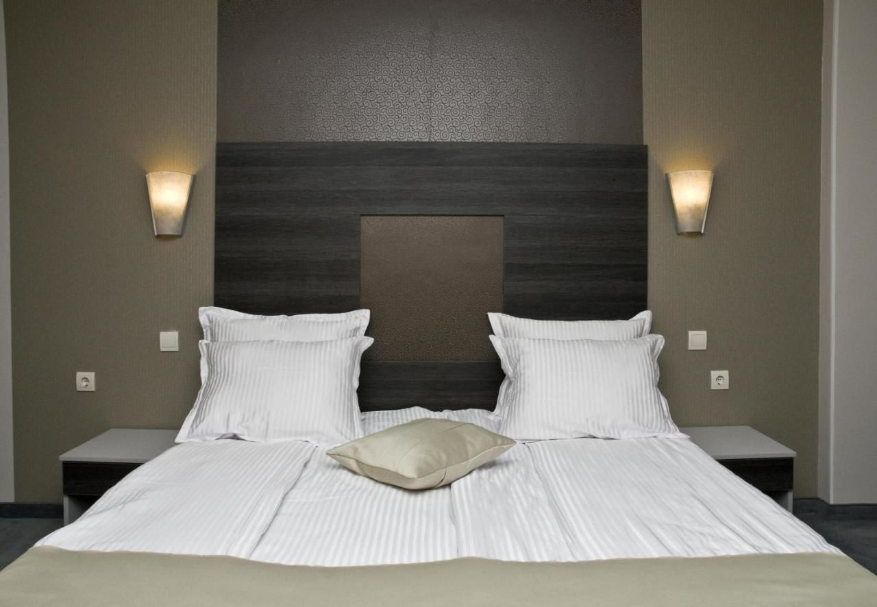 Отель Hotel 4 Zona София-20
